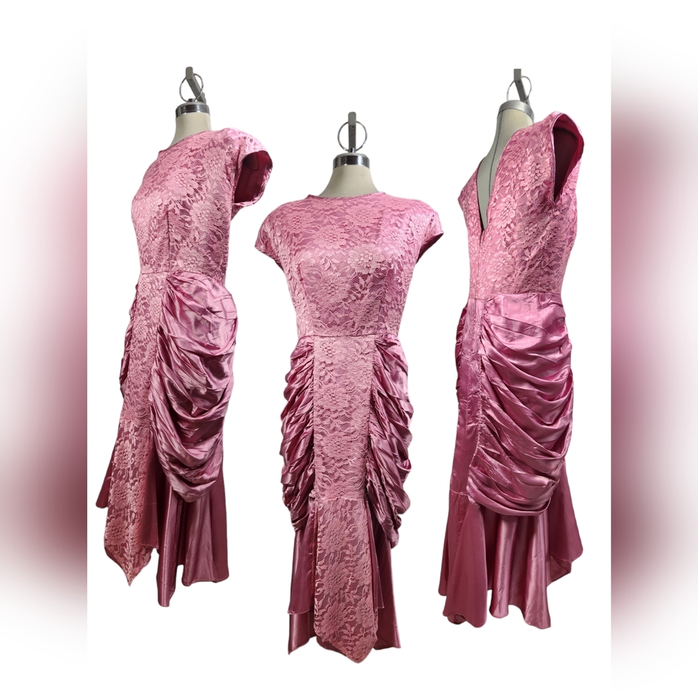VINTAGE BEAUTIFUL pink prom dress ruffled with lace
